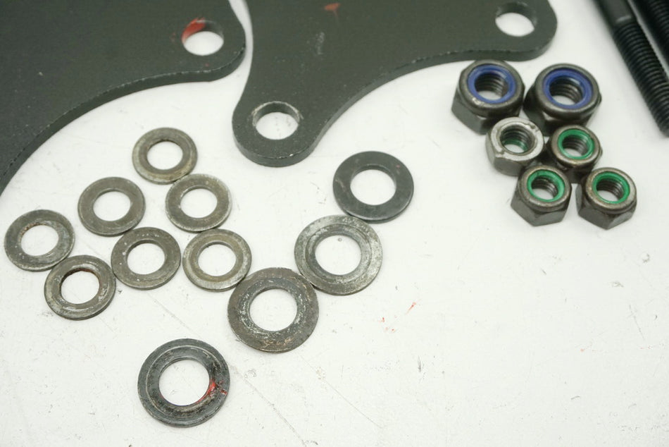 MZ / MUZ SX 125 SNZ1SX (SM) Halterung Motor Achse Bolzen Motorhalter Schraube
