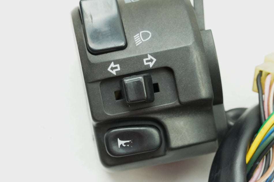 YAMAHA FZS 600 RJ02 FAZER Conmutador manillar izquierdo Interruptor luz Intermitentes Palanca estrangulador