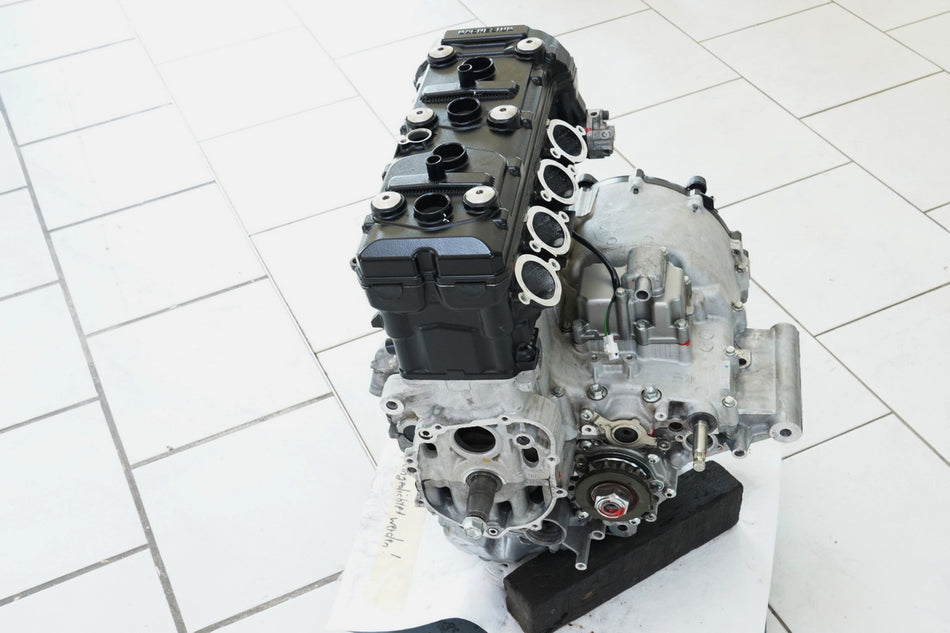 SUZUKI GSX-R 750 WVCW K8 K9 L0 Motor Kurbelwelle Zylinderkopf Getriebe 24906 km