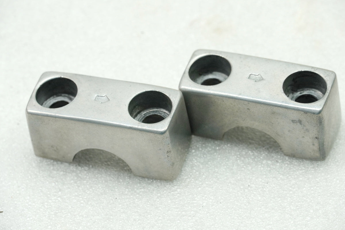 Kawasaki EL 252 EL 250 B Eliminator Lenkerklemmung oben Halter Lenker Schrauben
