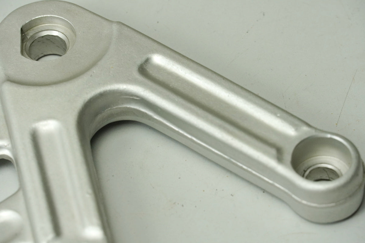 Soporte de estribera delantera izquierda para conductor TRIUMPH SPEED TRIPLE 885 i T509