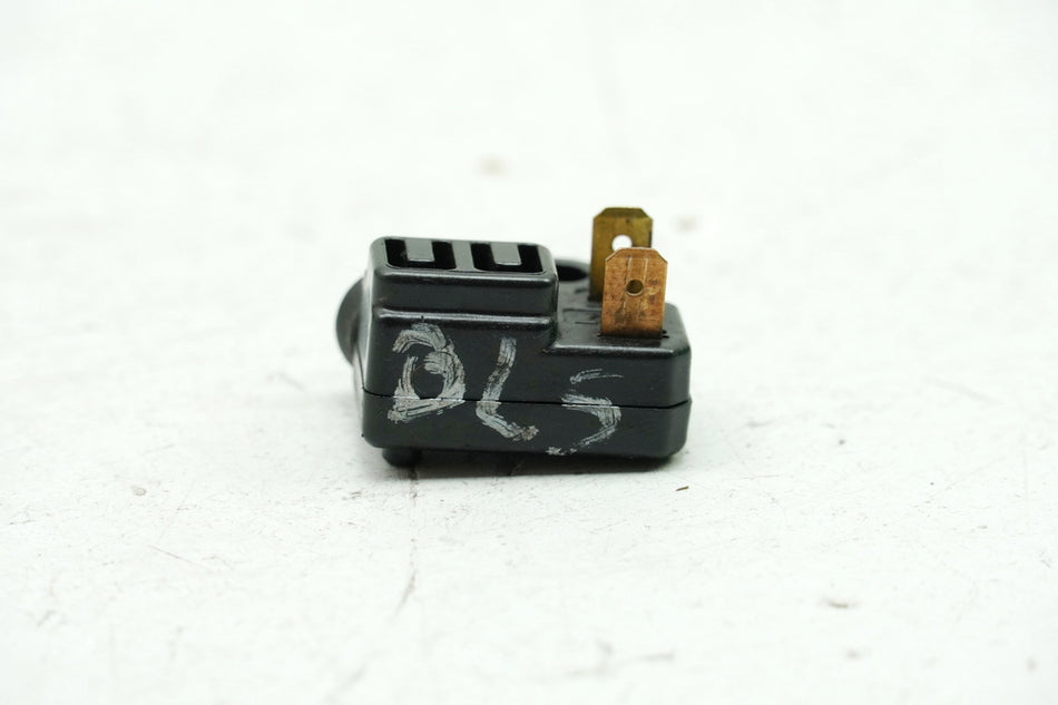 YAMAHA MT 125 A RE11 (RE29) Interruptor de luz de freno delantero (para bomba de freno)