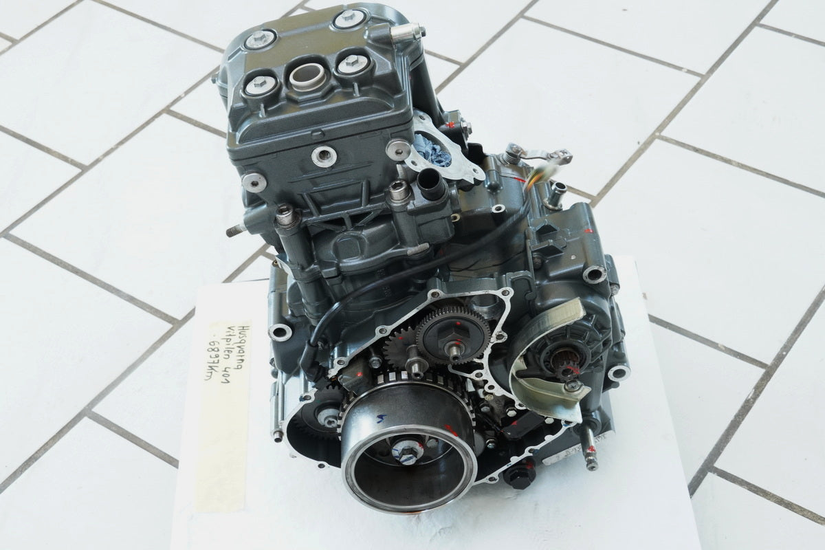 HUSQVARNA Vitpilen HQV 401 (KTM 390) Motor Kurbelwelle Zylinderkopf NUR 6897 km