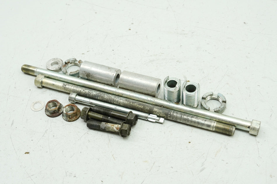 HONDA CBR 1100 XX SC35 Soporte Motor Eje Tornillos Soporte Motor Separador Casquillo