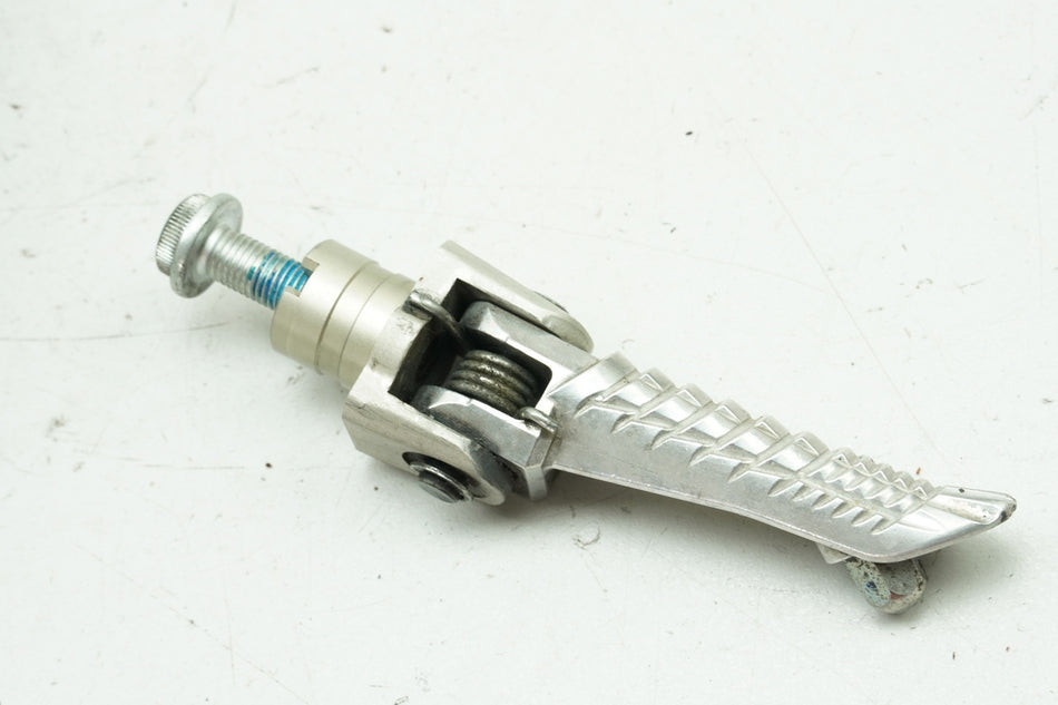 SUZUKI GSX-R 750 WVCW K8 K9 L0 600 Estribera derecha original delantera articulada
