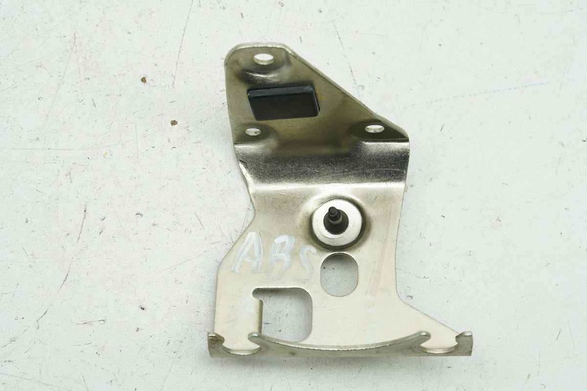 DUCATI MONSTER 696 ABS M5 Bracket ABS Pump Mounting Plate Carrier ONLY 1626 km