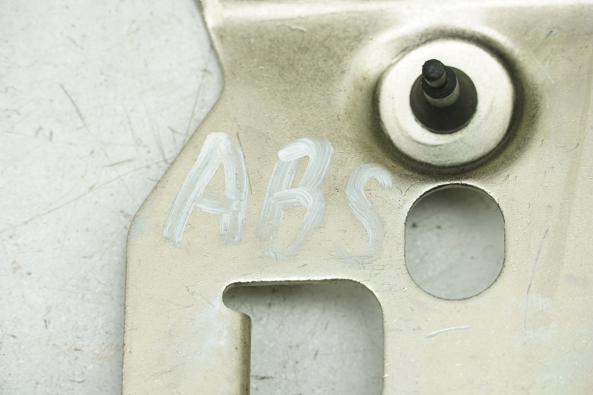 DUCATI MONSTER 696 ABS M5 Bracket ABS Pump Mounting Plate Carrier ONLY 1626 km
