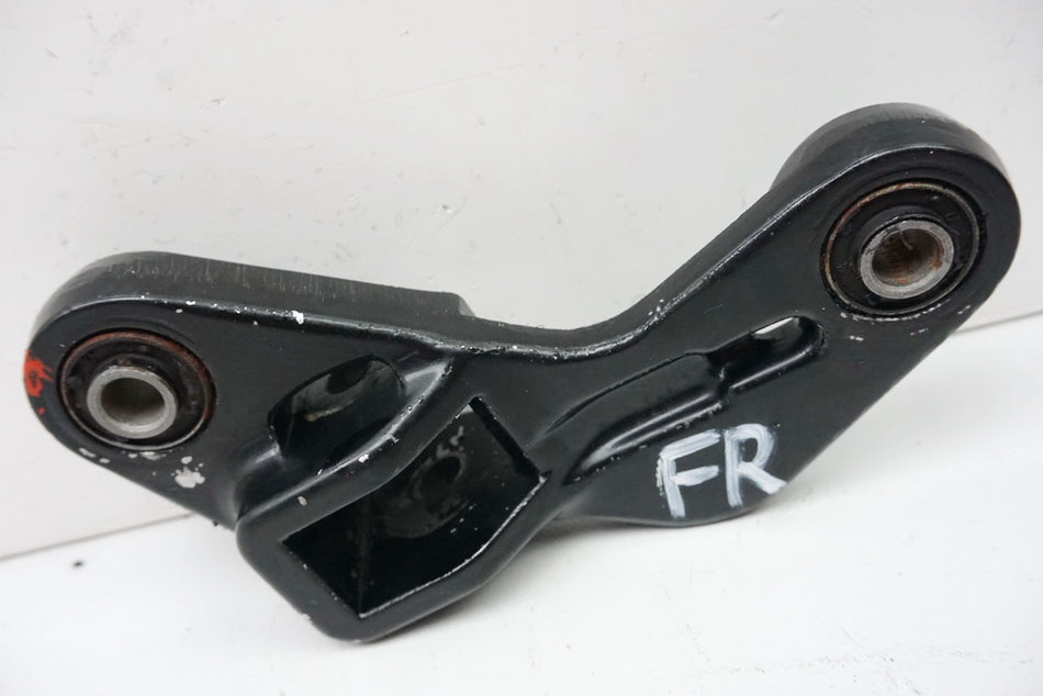 SUZUKI GSX 600 F AJ FUßRASTENTRÄGER FAHRER RECHTS HALTER FUßRASTE HALTEPLATTE