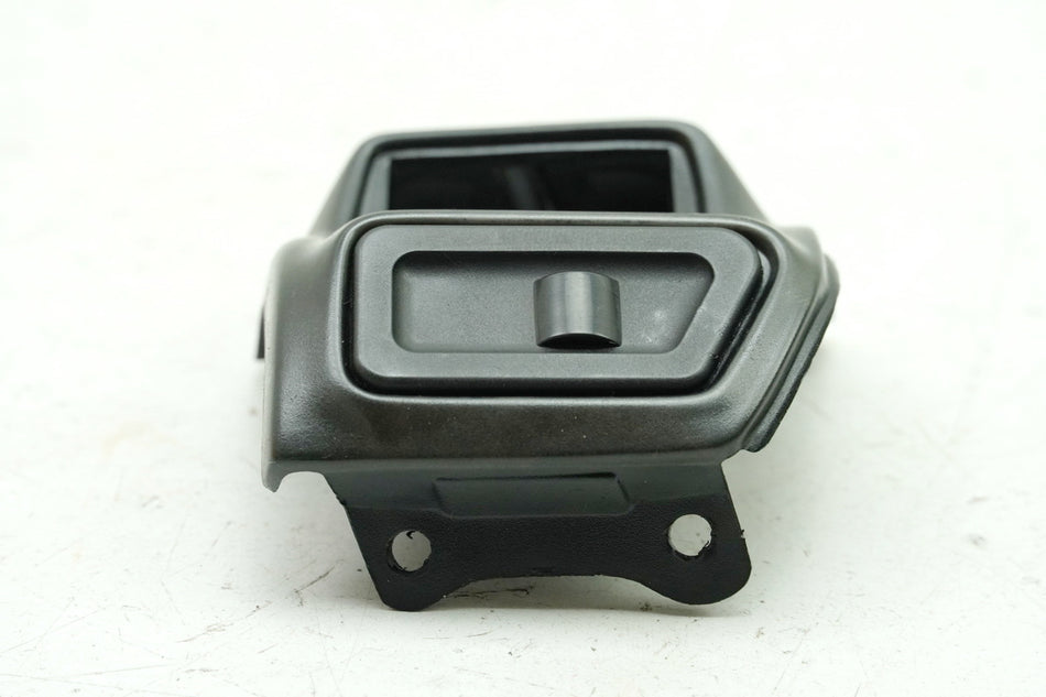 APRILIA SR 50 ZD4TEA Cubierta interruptor de manillar dcha. Tapa embellecedor interruptor