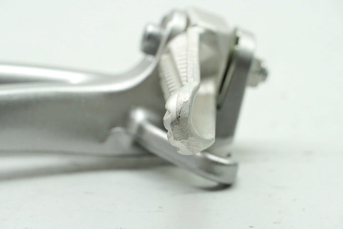 YAMAHA YZF R6 RJ11 RJ15 Passenger Footrest System Right Holder Footrest Plate
