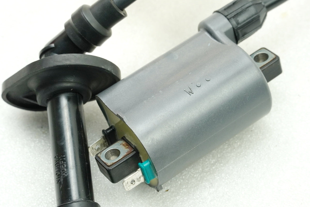 Kawasaki EL 252 EL 250 B Eliminator Zündspule rechts original Zündkerzenstecker