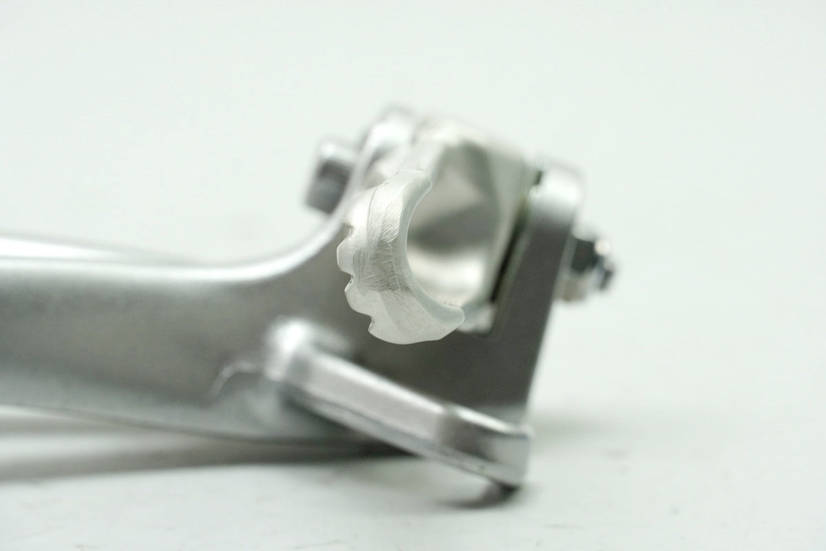 YAMAHA YZF R6 RJ11 RJ15 Footrest System Pillion Right Holder Footrest Plate