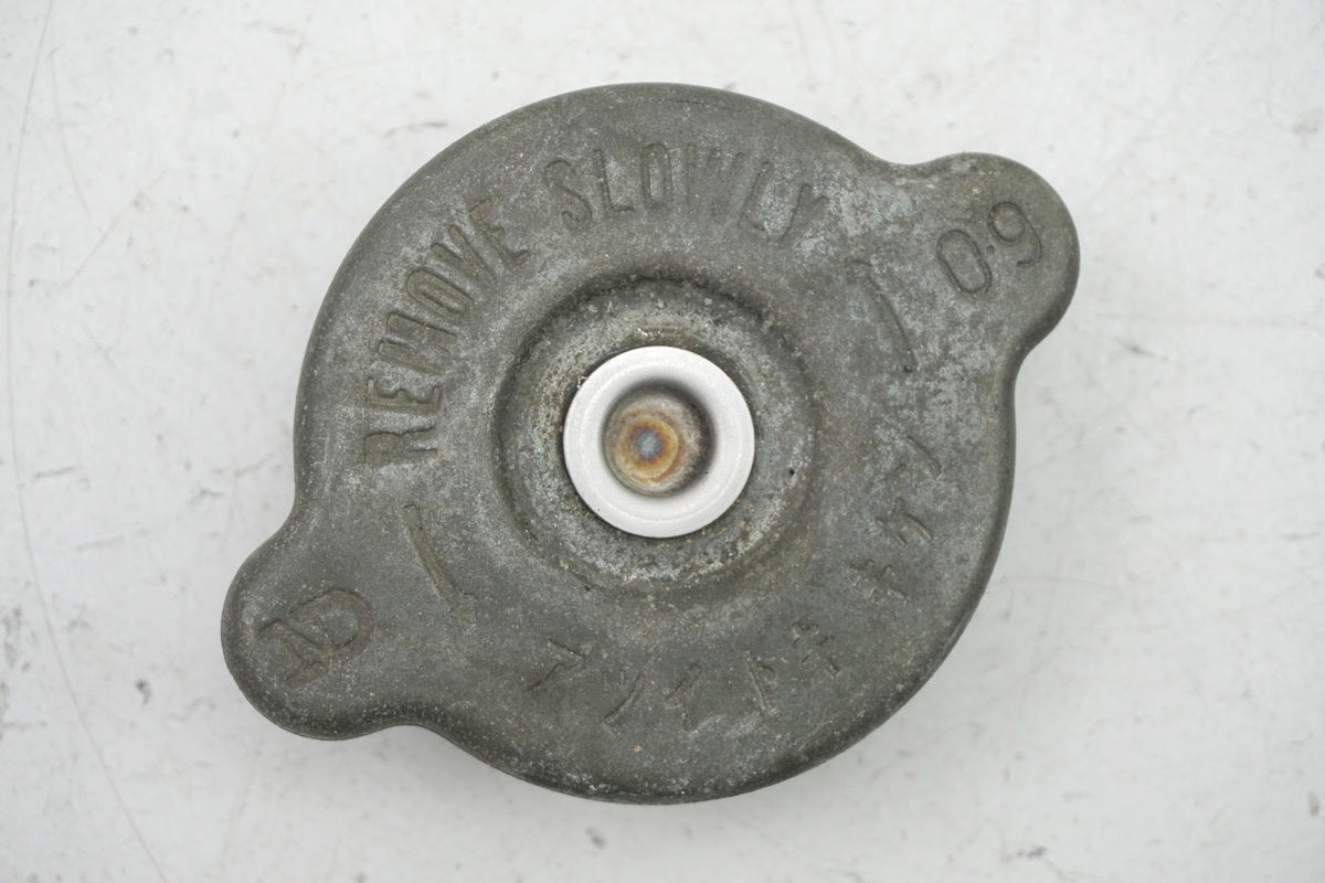 HONDA GL 500 PC02 SILVER WING Kühlerdeckel Verschluß Kühler Deckel Cover