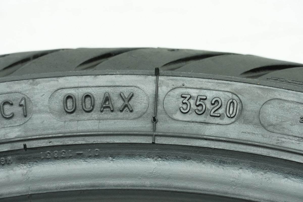 Michelin Pilot Road 3 2CT 110/70 ZR 17 M/C 54W Neumático delantero