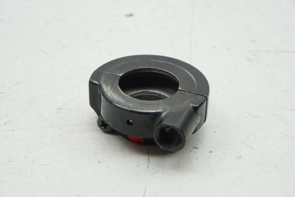 YAMAHA SR 125 10F Reenvío de polea Puño de acelerador Soporte Carcasa Cable de acelerador