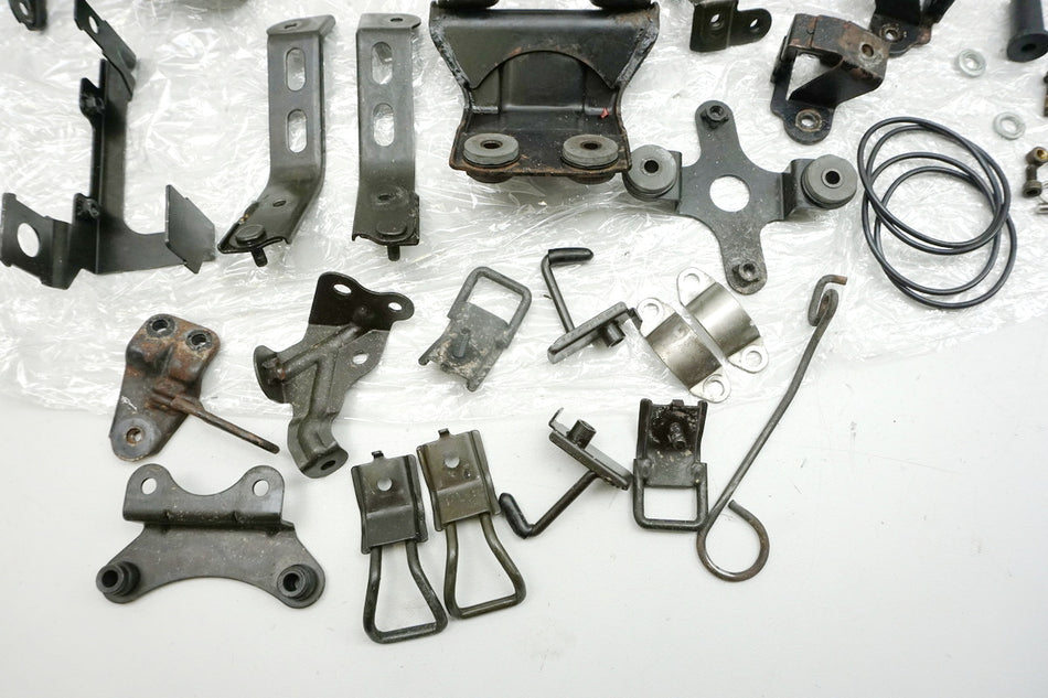 KAWASAKI ZX-9R ZX900B Schrauben Kleinteile Halter Schlauch
