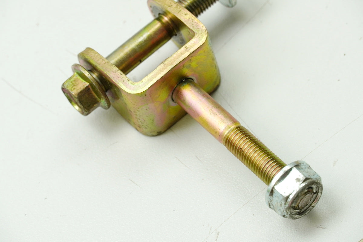 HONDA CBR 1100 XX SC35 Halterung Federbein oben Aufnahme 50233-MZ7-000