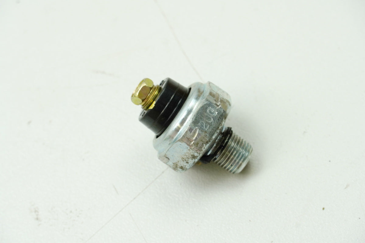 HONDA CBR 1100 XX SC35 Interruptor de presión de aceite (para motor)