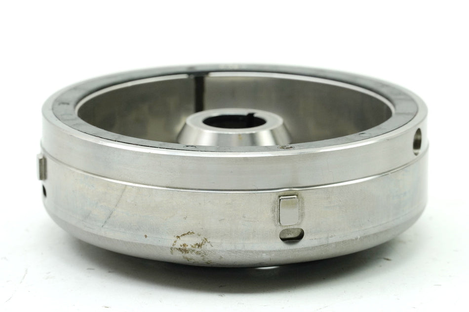 YAMAHA FZS 600 RJ02 FAZER Lima Rotor Polrad Lichtmaschine F4T359