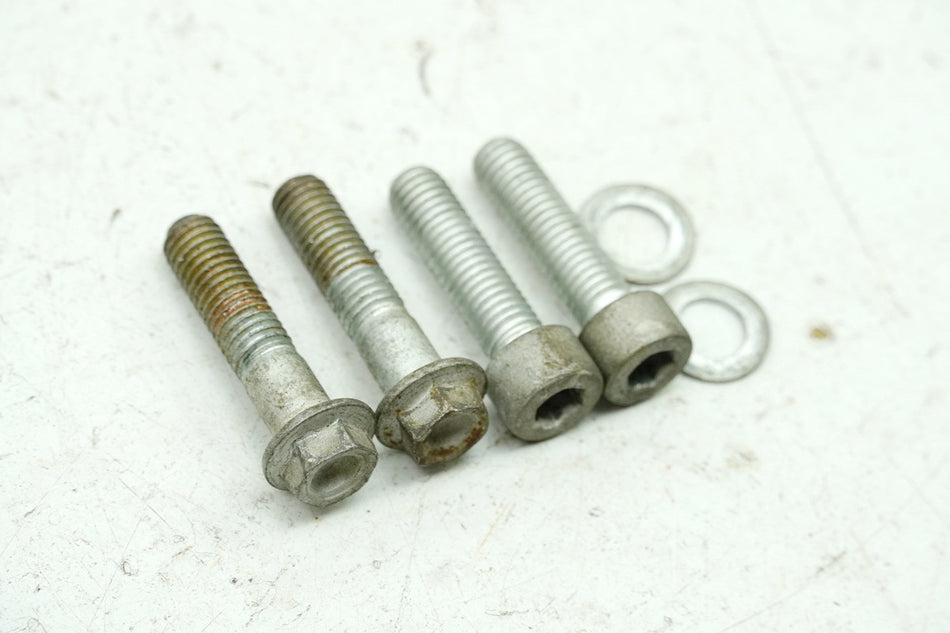 APRILIA SR 50 ZD4TEA Tornillos para pinza de freno delantera + trasera originales