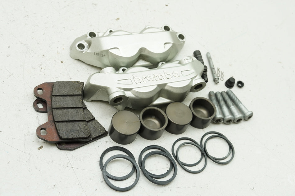DUCATI MONSTER 696 ABS M5 Bremssattel rechts Brembo Bremszange Kolben NUR 1626km