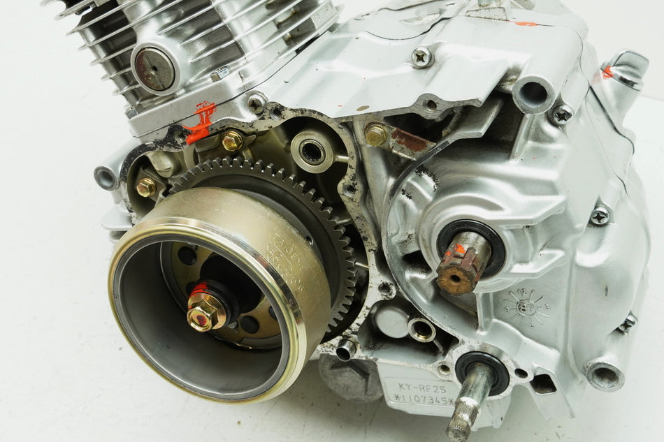 KYMCO ZING 125 RFBRF25AA Motor Cigüeñal Culata Caja de cambios Embrague 8785km