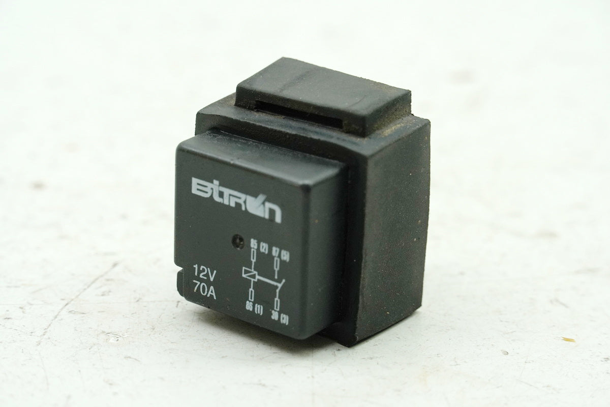 APRILIA SR 50 ZD4TEA Relais Bitron 12V 70A original