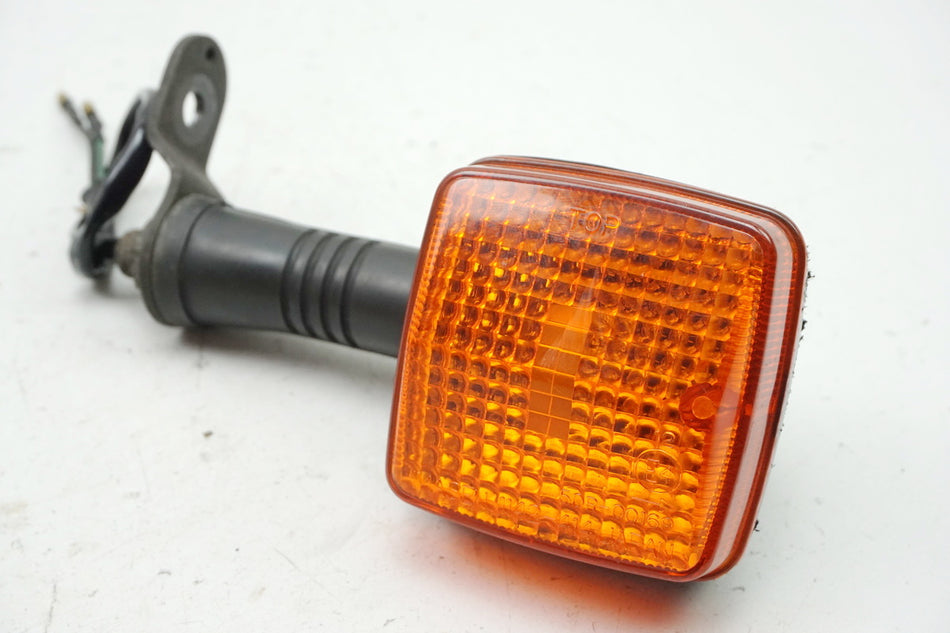 YAMAHA SR 125 10F Intermitente trasero derecho
