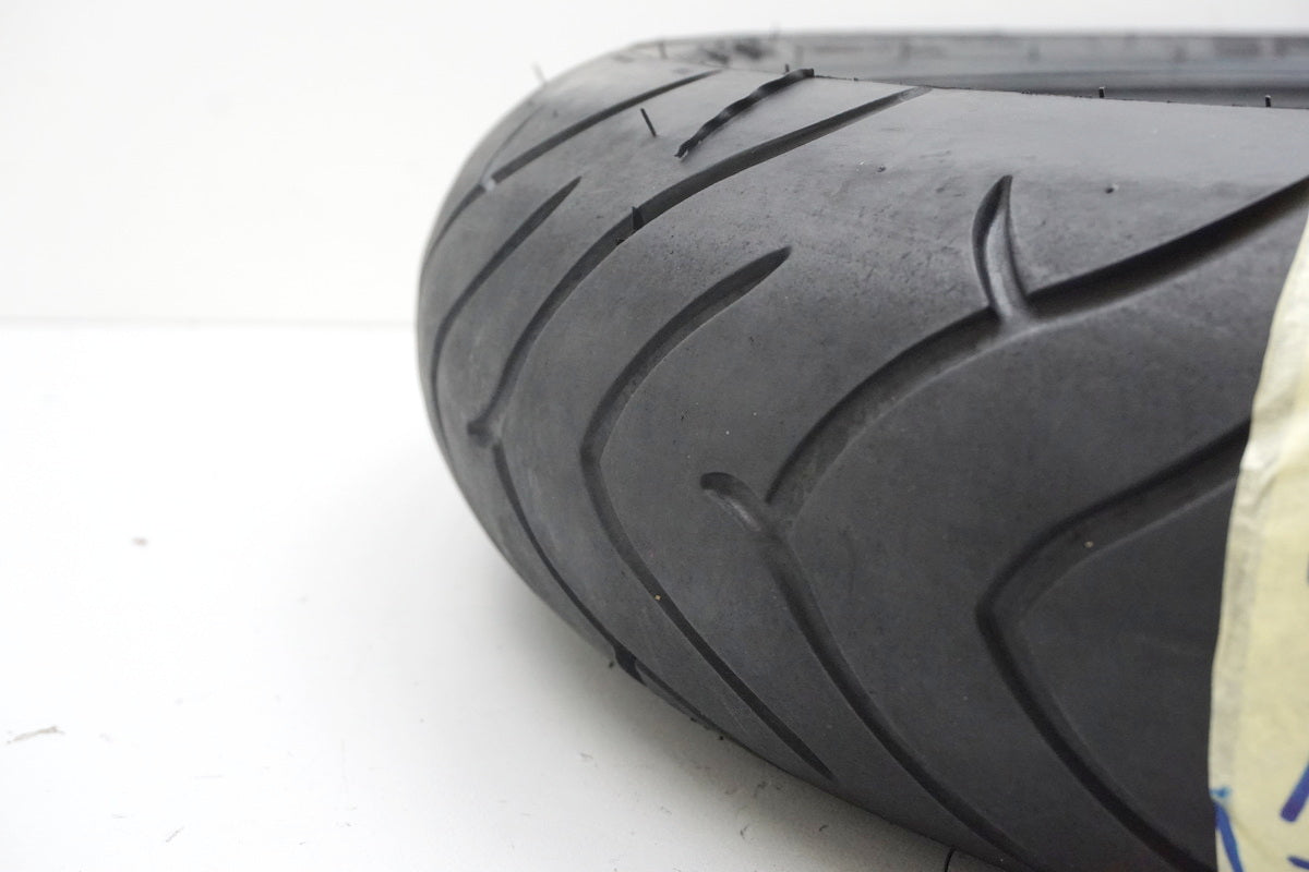 Neumático delantero METZELER SPORTEC M1 120/70 - ZR 17 (58W)