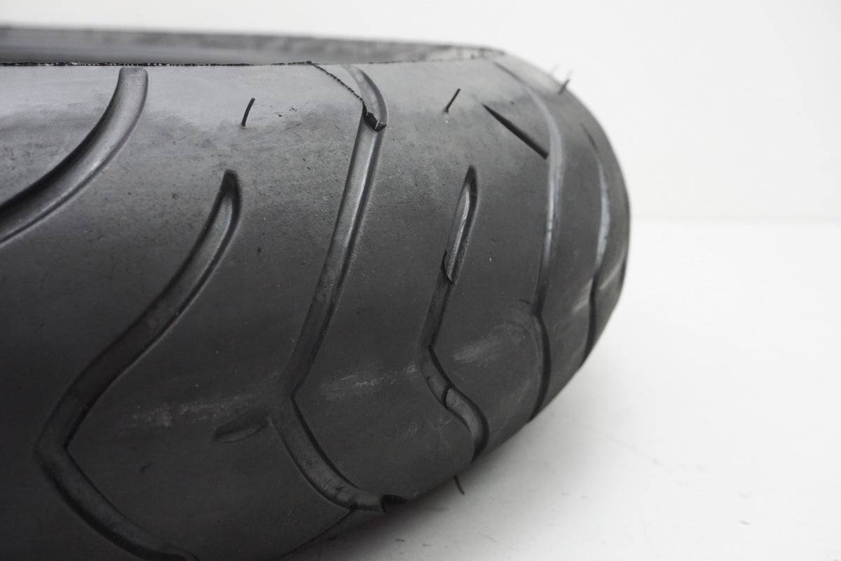 Neumático delantero METZELER SPORTEC M1 120/70 - ZR 17 (58W)