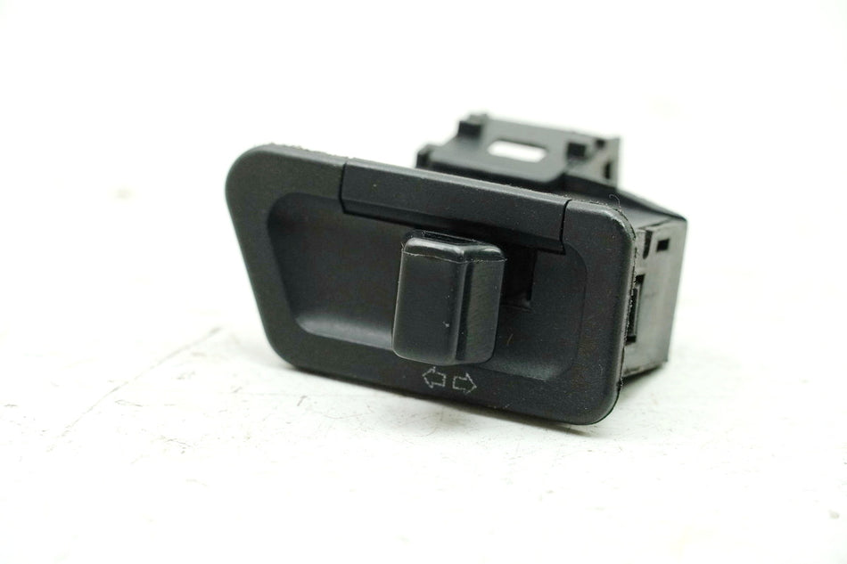 APRILIA SR 50 ZD4TEA Interruptor intermitente Botón intermitente original