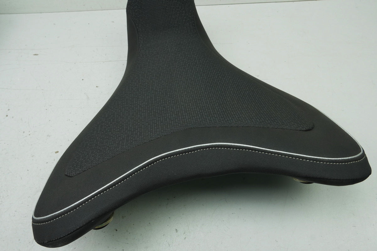 YAMAHA MT07 RM04 Fahrersitz Sitz Soziussitz Bagster Sitzbank Seat NEU