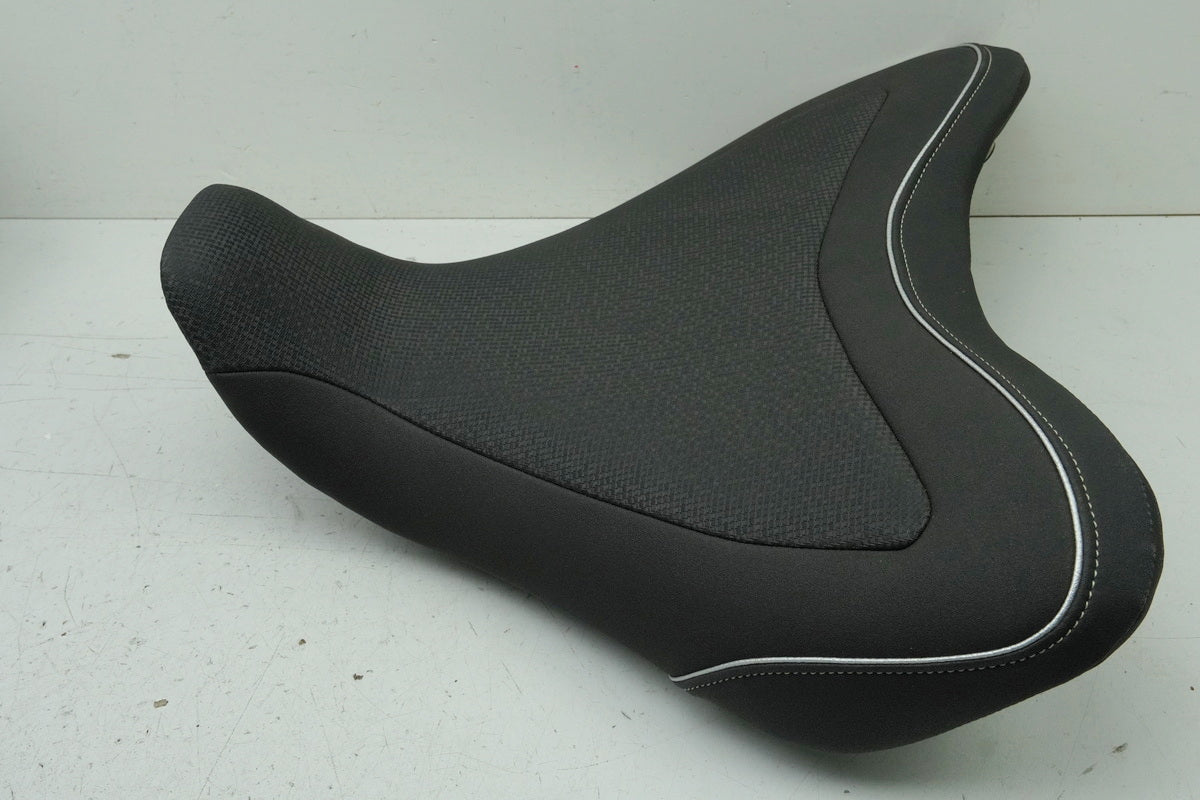 YAMAHA MT07 RM04 Fahrersitz Sitz Soziussitz Bagster Sitzbank Seat NEU