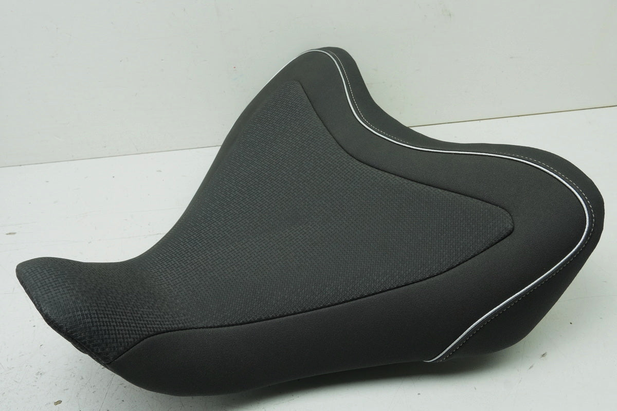 YAMAHA MT07 RM04 Fahrersitz Sitz Soziussitz Bagster Sitzbank Seat NEU