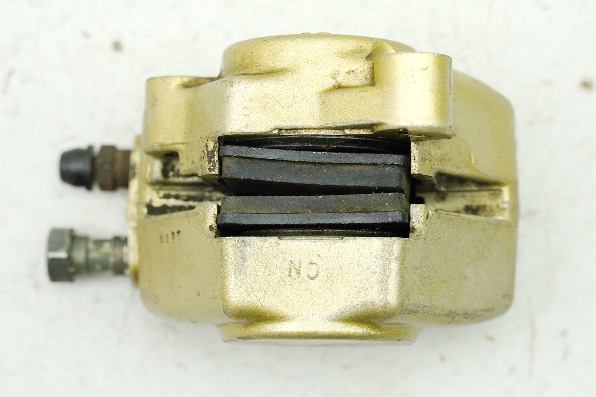 APRILIA SR 50 ZD4TEA Bremssattel vorn Bremszange Bremsklötze original 15393 km