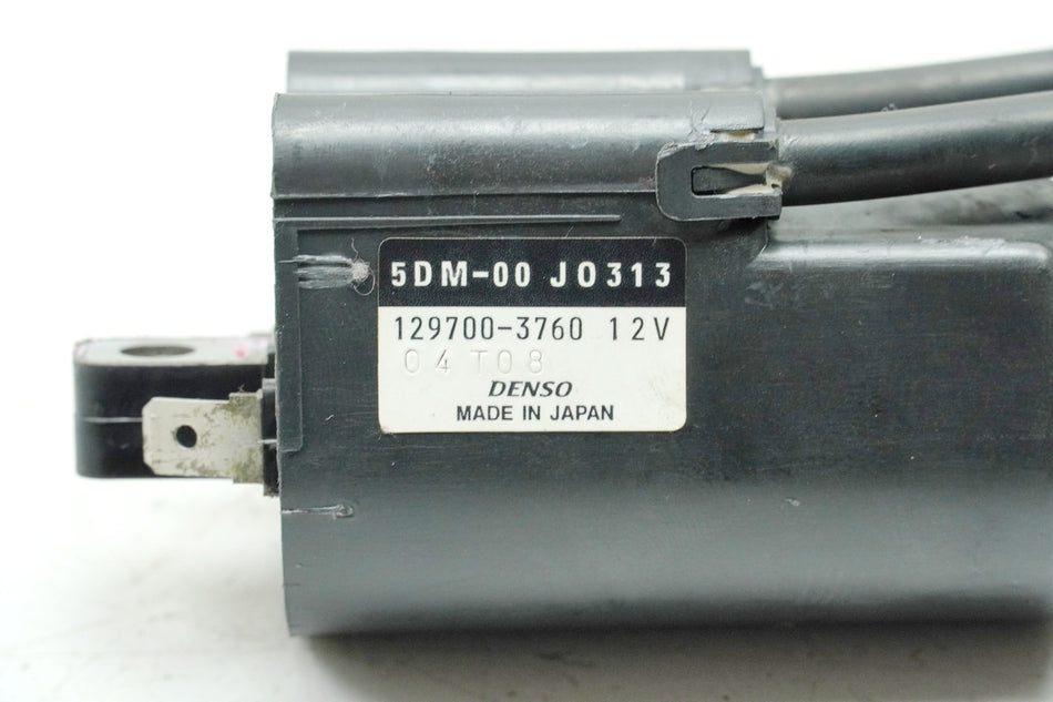 YAMAHA FZS 600 RJ02 FAZER Bobina de encendido 1+4 Denso original Capuchón de bujía