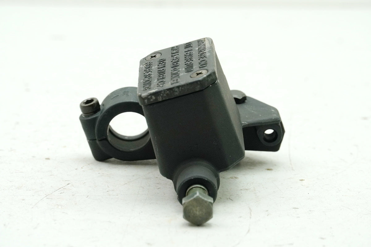 APRILIA SR 50 ZD4TEA Left Brake Cylinder Brake Pump Original 15393 km