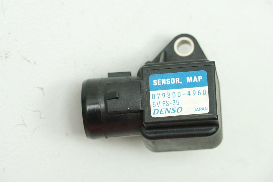 HONDA CBR 1100 XX SC35 Sensor de presión Sensor MAP Denso 37830-MAT-E01