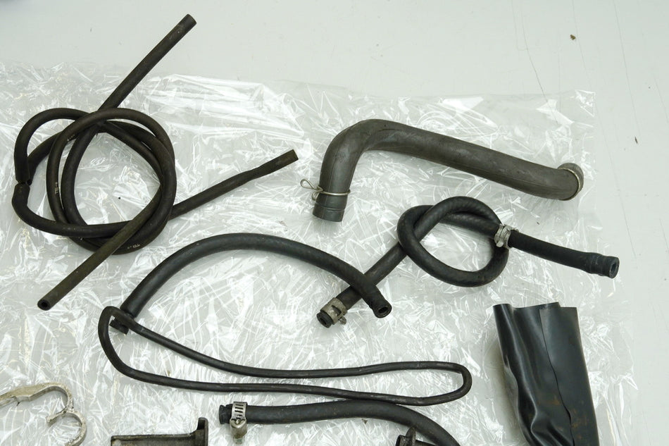 HONDA CBR 1100 XX SC35 Tornillos y piezas pequeñas (para carenado del bastidor chasis)