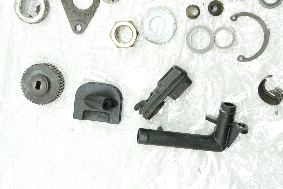 APRILIA SR 50 ZD4TEA Schrauben & Kleinteile (für Motor Motordeckel)