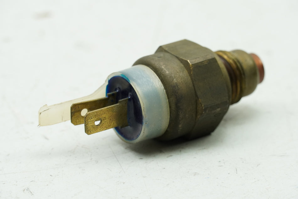 YAMAHA FZS 600 RJ02 FAZER Thermoschalter (für Kühler Thermostat)