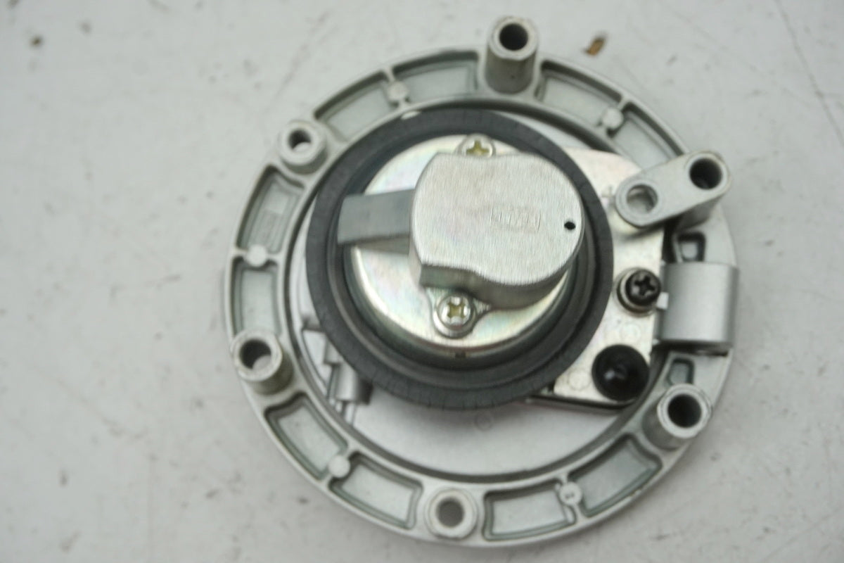 MV AGUSTA BRUTALE 800 DRAGSTER RR B322BB Tankdeckel Sitzbankschloß