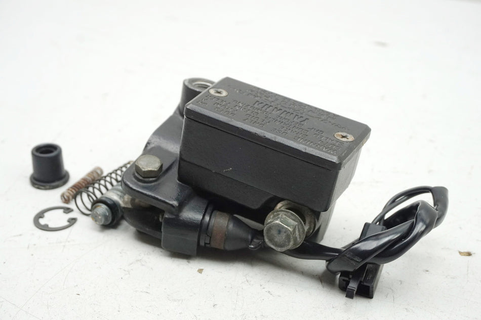 YAMAHA SR 125 10F Cilindro maestro de freno delantero Bomba de freno Cilindro maestro
