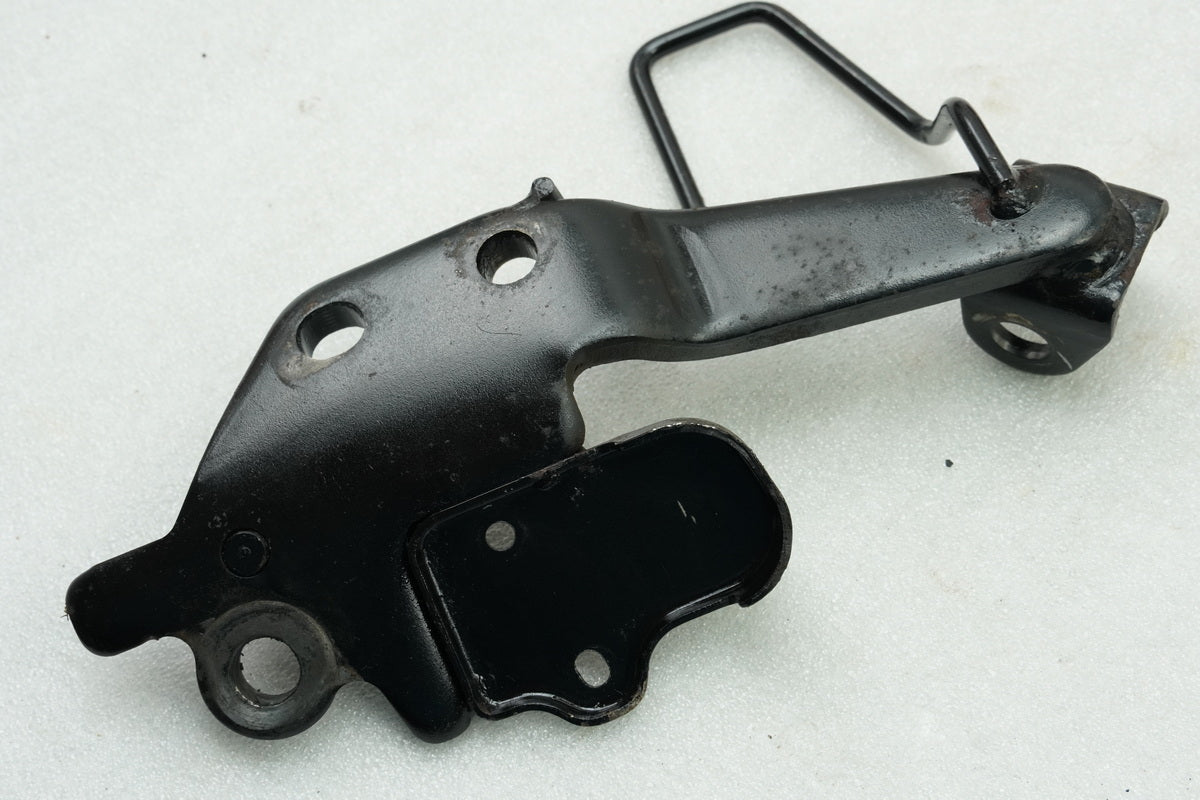 Kawasaki EL 252 EL 250B Eliminator Fußrastenträger Fahrer links Halter Fußraste