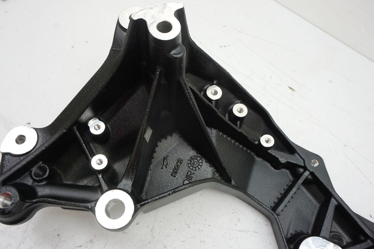 MV AGUSTA BRUTALE 800 DRAGSTER RR B322BB Frame brace right. Mount swingarm engine