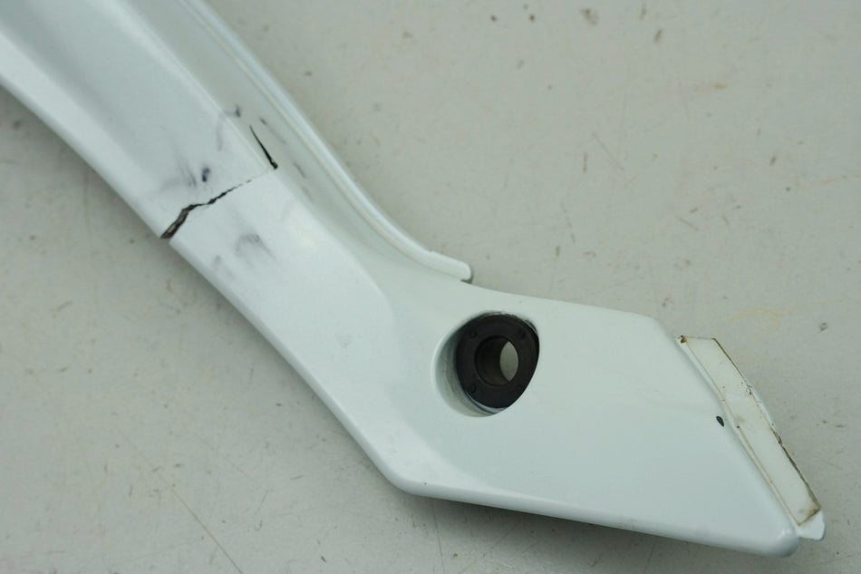 SUZUKI GSX-R 750 WVCW K8 K9 L0 600 Heckverkleidung rechts innen Abdeckung Cover