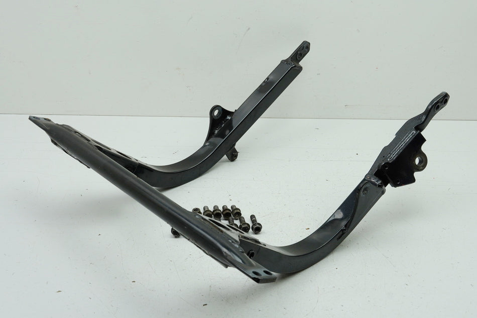 SUZUKI GSX 600 F AJ Bastidor Subchasis Soporte Tornillos Tirante