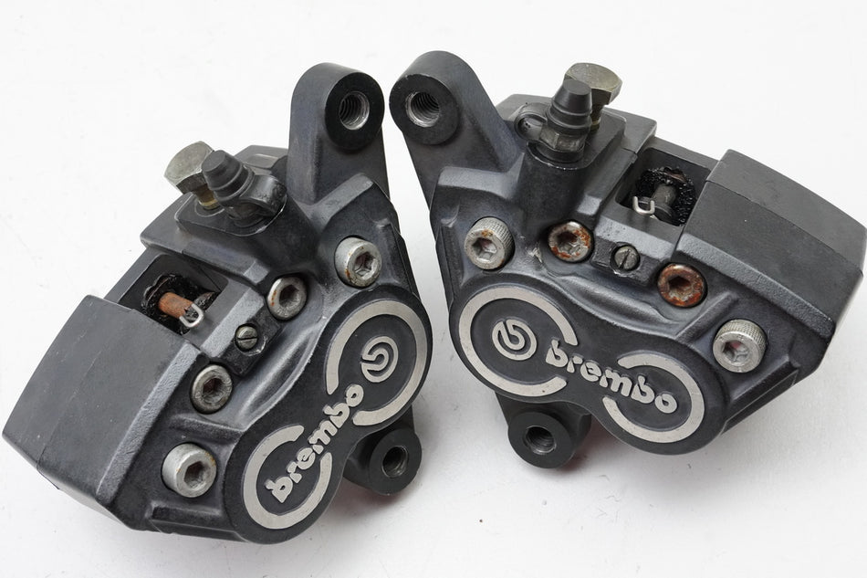 BMW R 850 R 259 Pinza de freno delantera par Brembo con pastillas de freno - 44271 km