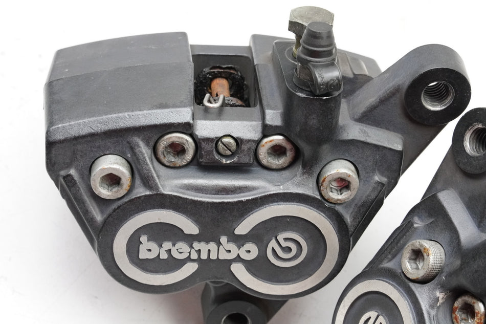 BMW R 850 R 259 Pinza de freno delantera par Brembo con pastillas de freno - 44271 km