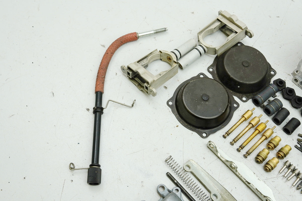 SUZUKI GSX-R 1100 H GU74 H Vergaser Mikuni Vergaserbody ultraschallgereinigt